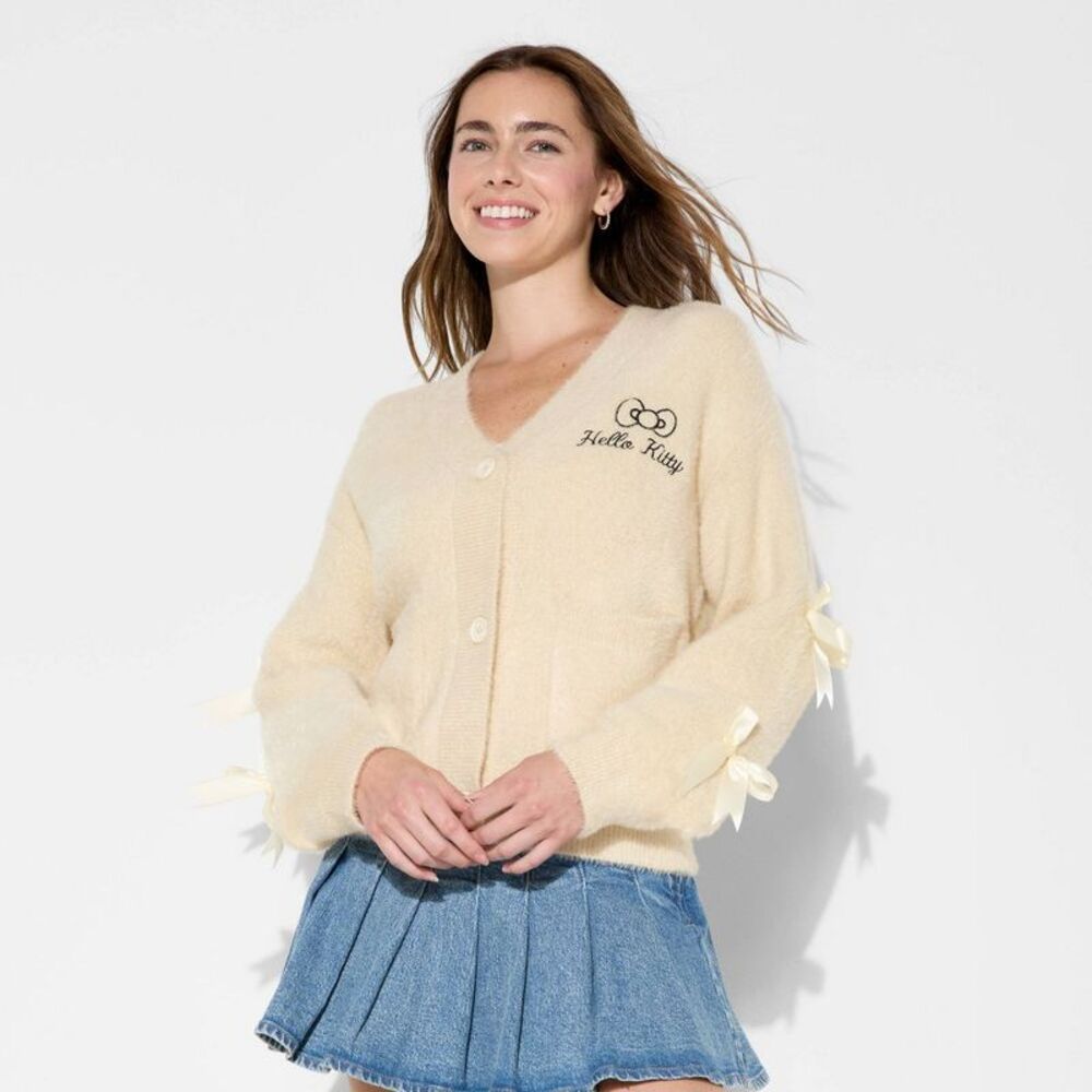 Women's Hello Kitty Graphic Cardigan - Cream XL